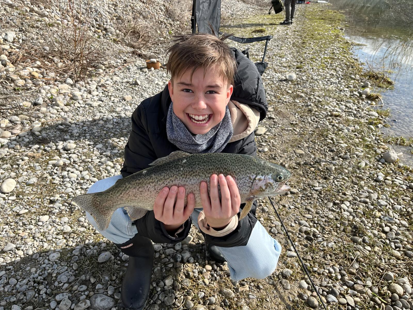 Fischerjugend beim Angeln